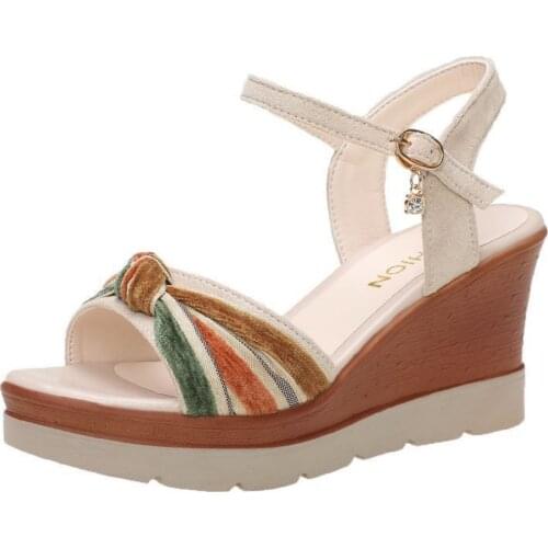 Sandals for Women Flat Slip On Summer Sandals Casual Comfortable Flip Flops Beach Shoes Elastic Flat Sandals