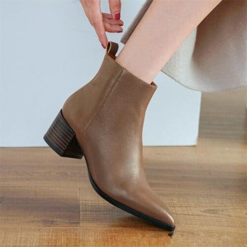 Genuine Leather Sheepskin Chunky Ankle Womens Chelsea Short Boots Deerskin Inner Pointed Toe Ladies Shoes