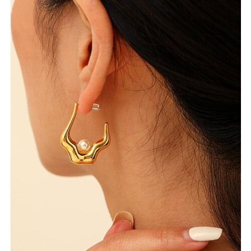 New Fashion Punk Pearl Earrings For Women Trendy Metal Irregular Vintage Charm Personality Ear Stud Party Jewelry Accessories