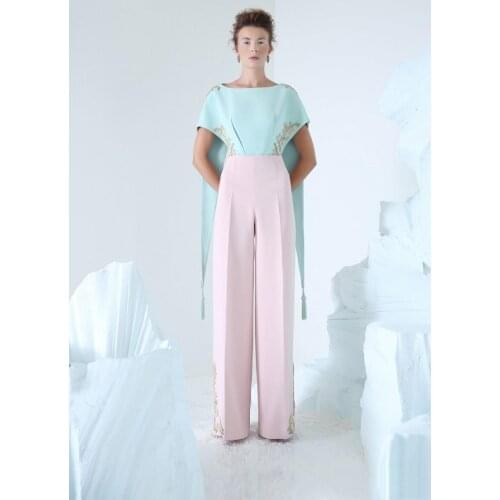 Jumpsuits Prom Dresses With Cape Embroidery Jewel Neck Pink Pants Celebrity Party Gowns Floor Length Formal Evening Dress