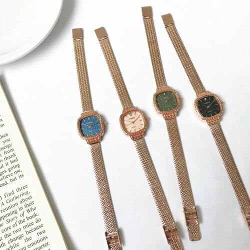Casual Retro Luxury Small Square Wheat Ear Printing women Watch Fashion Retro Simple Chic Quartz Leather Strap Rectangle Watch