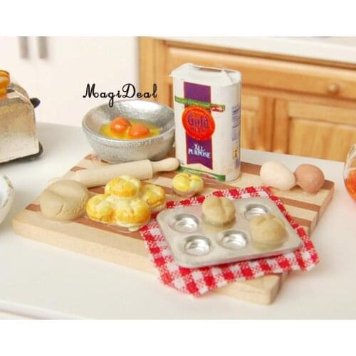 MagiDeal Colorful 1Set 1/12 Dollhouse Miniature Kitchen Food Eggs Milk Bread on Board for Kids Role Play Game Tableware Cookware