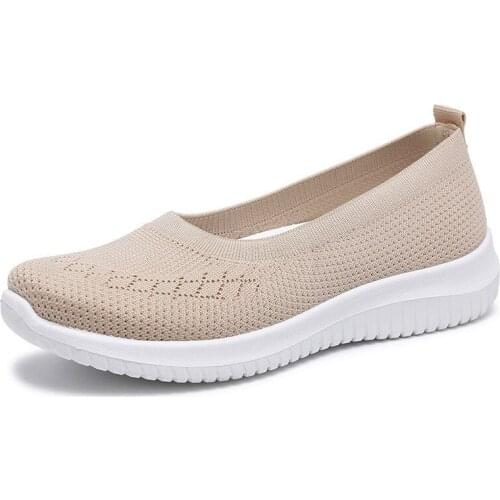 Women Casual Shoes Summer knitted Vulcanized Shoes Light Sneakers Breathable Mesh Outdoor Slip-On Sock Shoes Plus Size Tennis