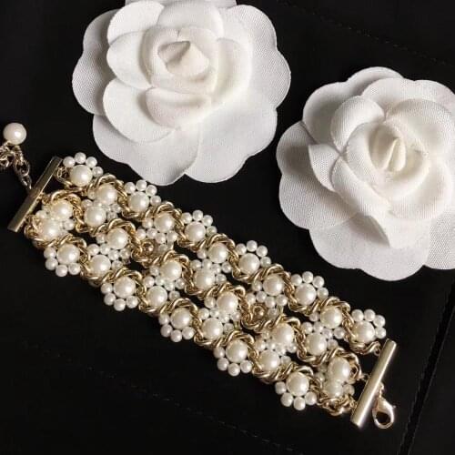 Famous C Brand Luxury Elegant Pearl Charm Chain Bracelet & Bangle Brand Design Pendant Bracelets Female Gift Party Wedding