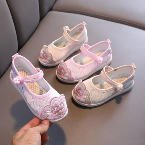 Autumn Kids Casual Shoes Flower Embroidered Cloth Shoes Party Wedding New Year Christmas Dance Shoes Princess Spring Espadrilles