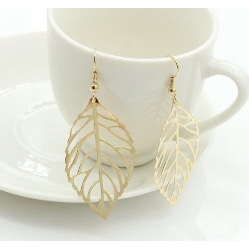 New Leaf Earrings Fashion Boutique Jewelry Hollow Metal Leaf Hanging Long Womens Pendant Earrings Girl Party Accessories