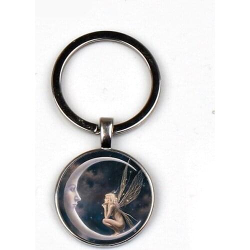 Retro Gothic Angel Moon Keychain Personality Pattern Fairy Glamour Glass Keyring Pendant Men women Jewelry Commemorative Gift
