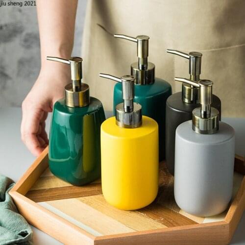 European Retro Ceramic Lotion Bottle Bathroom Hand Sanitizer Bottling Shampoo Shower Gel Storage Container Bathroom Accessories