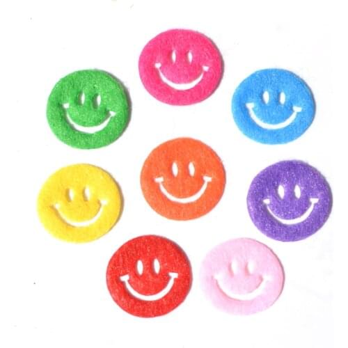 NEW 100PCS Mix Colors Fabric Patches 17mm Felt Smiling Face Appliques Crafts Wedding Making DIY K07