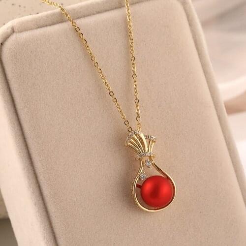 New Fashion Personality Red Pearl Purse Pendant Necklaces For Women Elegant No Fade Stainless Steel Jewelry Female Party Gift