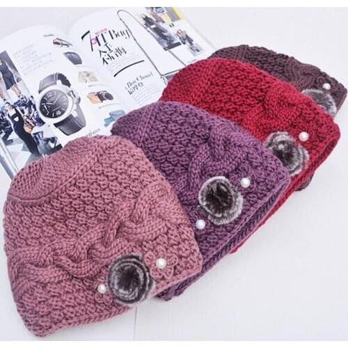 2017 Fashion Crochet Flower Hat Cap Wool Knitted Hats for Women Skullies caps for the Old Ladys Women Gorros
