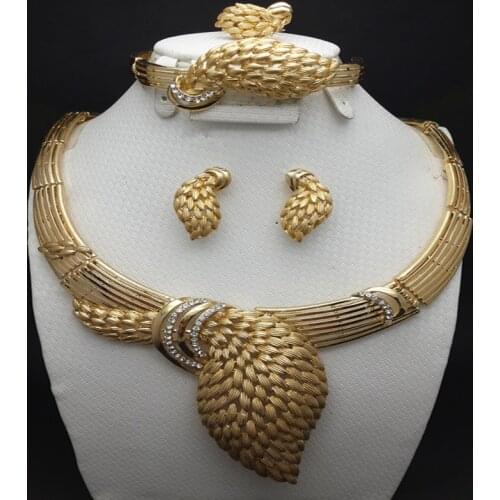 New Fashion Big African Beads Jewelry Set Exquisite Carved Dubai Gold Color Jewelry Set Nigerian Wedding Bridal Ear pendant