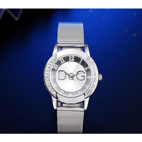 Gold silver diamond case, point diamonds, simple fashion personality, ladies stainless steel band quartz alloy ladies watch