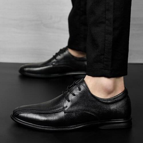 Men genuine Leather Dress shoes lace up Formal Elegant Classic Business Wedding Social Male shoes Fashion Flat Brogue Footwear