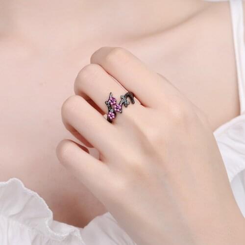 YH-ZL Simple Fashion Black Plated Cute Elegant FLOWER Adjustable Ring Fine Jewelry Ring For Women Party Accessories