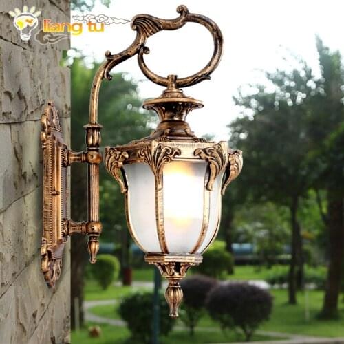 European-style outdoor wall lamp American-style villa garden retro LED exterior lights waterproof outdoor wall lamp garden light