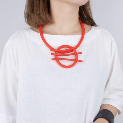 YD&YDBZ New Red Circle Pendant Necklaces For Women Bohemia Elasticity Rubber Chain Choker Necklace Current Statement Accessories