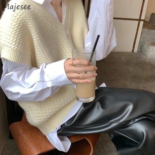 Sweater Vest Womens Knitted Solid Tops Outwear Casual Warm Spring Autumn Students All-match Loose Korean Elegant Style Oversize