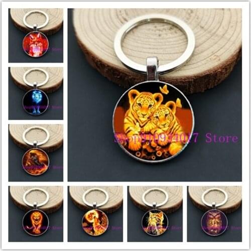 New Animal Flame Series Round Glass Keychain Tiger Lion Wolf Horse Cat Fox Flame Handmade DIY Round Glass Car Jewelry Keychain