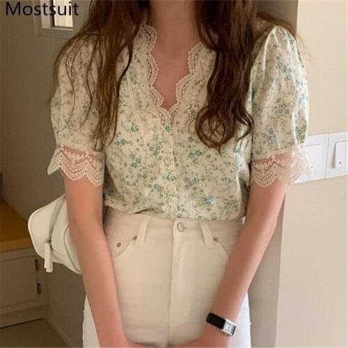 Floral Printed Vintage Shirt Blouses Women Short Sleeve V-neck Lace Spliced Tops Korean Elegant Ladies Blusas Mujer 2021