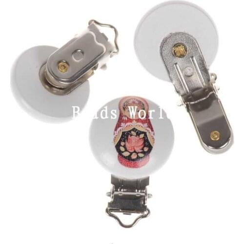 5Pcs White Round Wood Cartoon Baby Pacifier Clip Holders Matryoshka Pattern Cute Infant Soother Clasps Funny Accessories 45x29mm