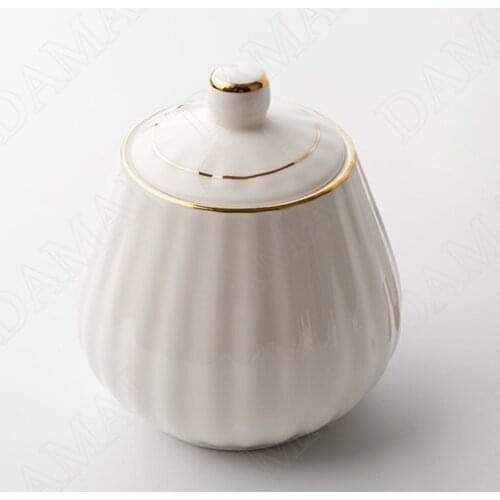 European Ceramic Storage Tank with Lid Golden Stroke Kitchen Cereal Dispenser Creativity Coffee Table Tea Caddy Home Decoration
