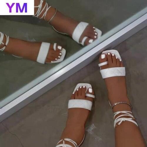 Hot Gladiator Women Flat Sandals Ladies Clip Toe Cross Strap Shoes Square Toe Beach Sandals Flip Flop Zapatillas Casa Mujer 2021