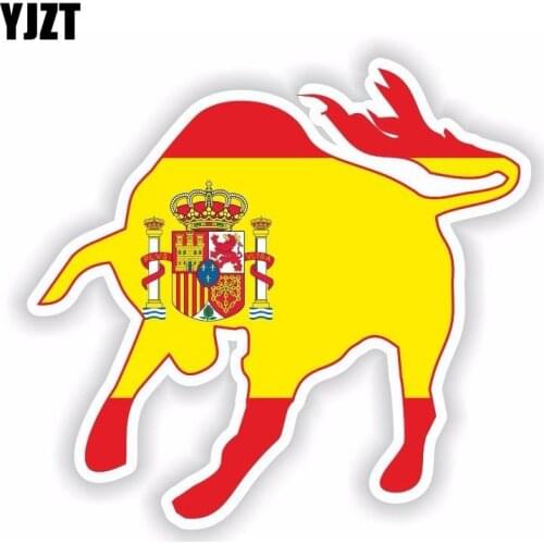 YJZT 15.8CM*14.8CM Personality Spain Flag On Taurus Body Helmet Car Sticker Decal 6-1675