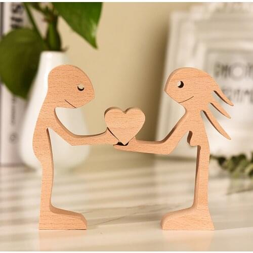 Lovely Wooden Couples statue With Love Hearth Small Home Decor Great Love Sculpture Wedding Romantic Anniversary Gifts Dropship
