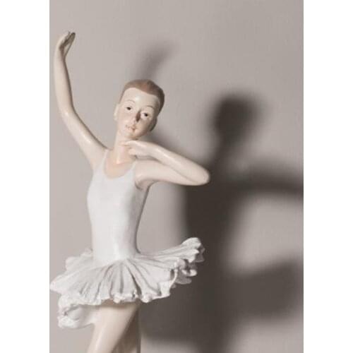 Resin Elegant Figurine Ballerina Ballet Dancer Desktop Ornament Statue Figurine Dancing Girl Statue Office Shelf