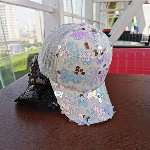 2021 New Ladies Baseball Cap Summer Casual Mesh Breathable Caps Street Fashion Gradient Color Sequin Sun Hat