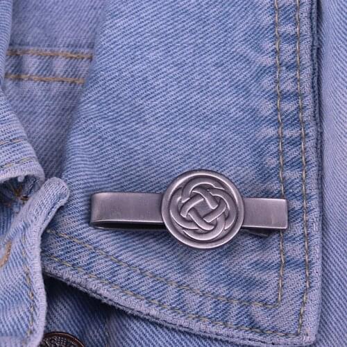 Iron Rose Enamel Pin Round Brooch For Tie Badge