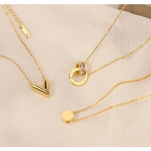 Simple Tiny Chain Necklace Fashion Arrow Round Cake Love Gold Silver Color Roman Numeral Chokers Pendant Necklace Women Jewelry