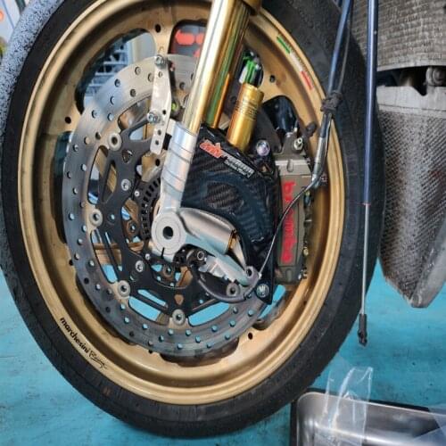 Moto Air Duct Cooling Front Brake Calipers Pads Tube for Triumph Speed Triple RS 2018 Carbon Fiber Motorcycle Accessories