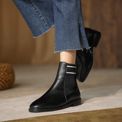 2021 Fall Shoes Women Square Toe Low Heel Women Boots Retro Black Ankle Boots for Women Modern Boots Winter Leather Women Shoes