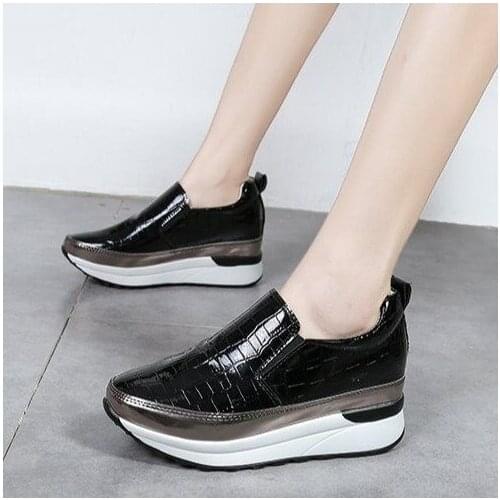 2020 Women Sneakers Vulcanized Shoes Ladies Casual Shoes Breathable Walking Mesh Flats Large Size Couple Shoes Size 35-43