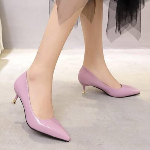 Big Size Woman Dress Shoes Patent Leather Pumps Pointed Toe Boat Shoes Black Heels Shallow White Medium Heel Wedding Shoes 77L00