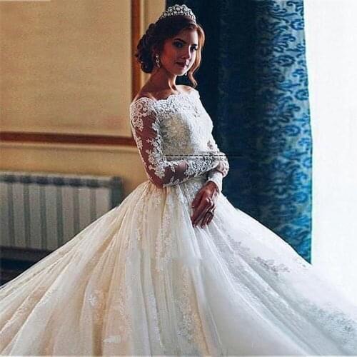 YIWUMENSA Vestidos Formales Ivory Boat Neck Long Sleeves Wedding Gowns Lace Appliques Beaded Buttons Back Princess Bridal Dress