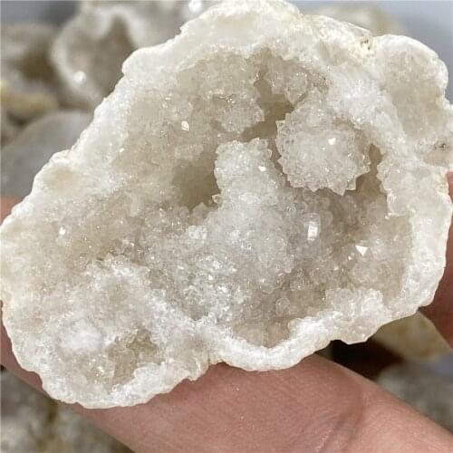 Geode Raw Irregular Natural Stone white Agate Slice Quartz Crystal Cluster Minerals Reiki Healing Crystal Home Decoration