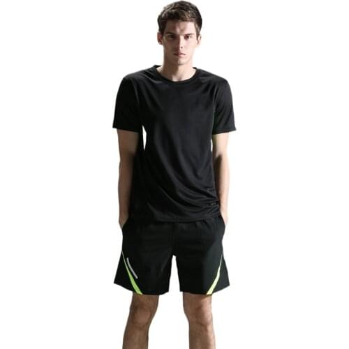 亦绚 Men's Sportswear