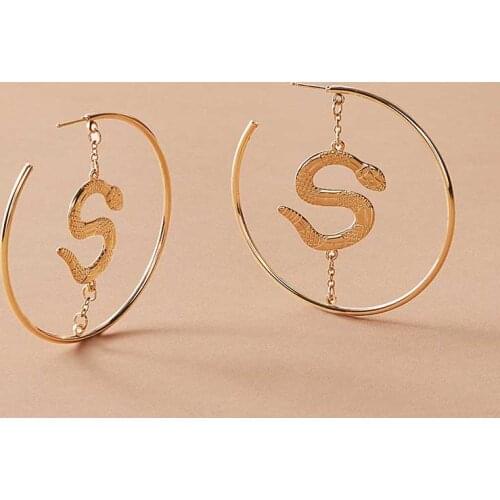 Metal texture geometric popular old snake shape earrings C-shaped three-dimensional snake earrings for women