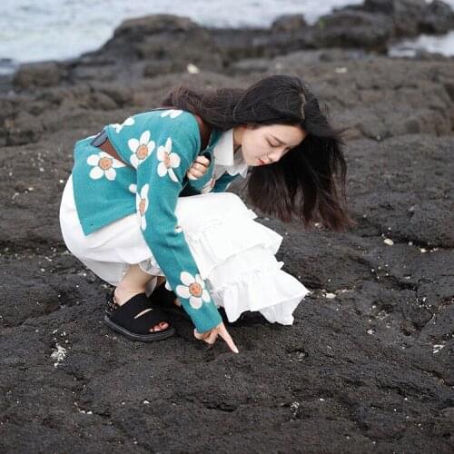 Woman Sweaters Cardigan Autumn Long-Sleeved Knitted Cardigan Single-Breasted Outerwear Sweater Coat Womens Top Sueters De Mujer