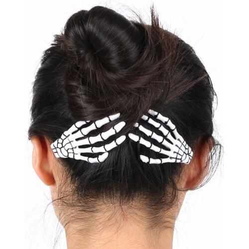 Halloween Skull Hand Hairpin for Women Model Multicolor Acrylic Ghost Claw with Blood Gothic Clip Horror Party Jewelry 2020 New