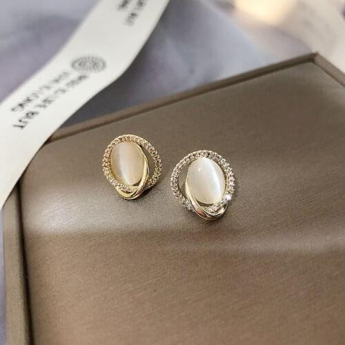 Zeojrlly Women Trendy Stud Earrings Korean Fashion Earrings Women New Simple Small Cute Female Jewelry