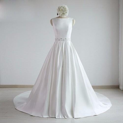 Elegant Wedding Dress Scoop Neck Sleeveless Bride Dresses A-line Lace Beading Court Train Bridal Gowns Vestido De Noiva