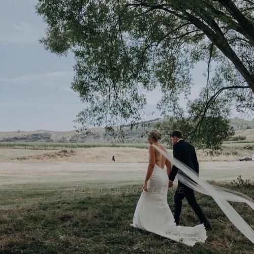 New Arrival Country Wedding Dresses V Neck Backless Mermaid Wedding Gowns With Long Tulle Cape Romantic Robe De Mariee