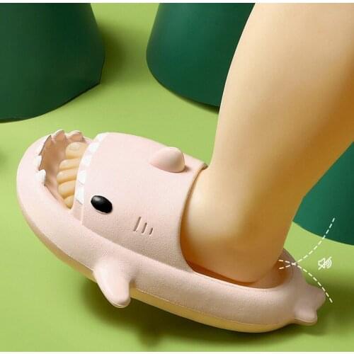 2021 New Baby Bathroom Slippers Lovely Shark Shape Slides Outdoor Women Shoes Kids Children Flip Flops Men Couples Cartoon EVA