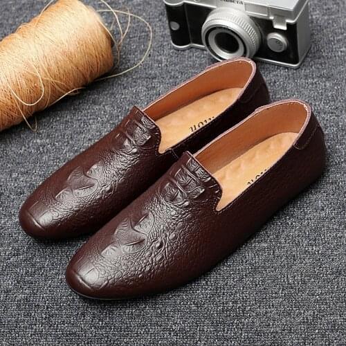 2021 New Crocodile Pattern Singl Shoes Pointed Toe Men Dress Shoes Handmade Outdoor Soft Driving Shoes Antiskid Men Oxford Shoes