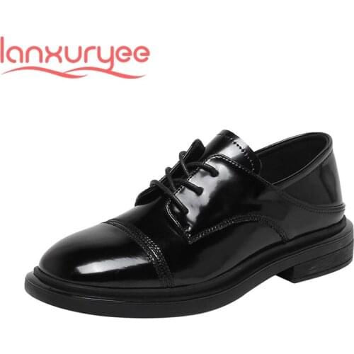 Lanxuryee 2021 spring new arrival British style split leather round toe med heel platform high street fashion women pumps L36