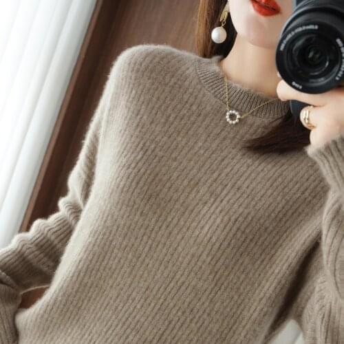 Menca sheep Women's Pullovers